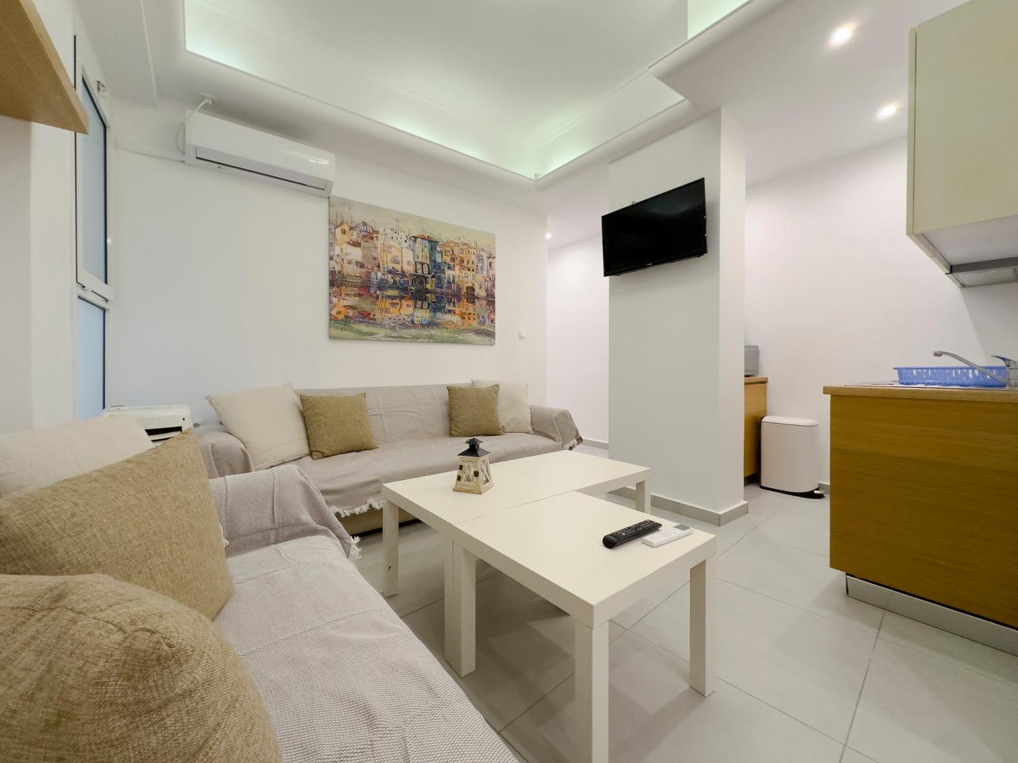 Zaharitsa Modern Cozy In Koukaki